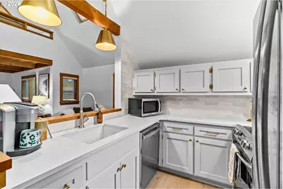 217 Spyglass Dr, Eugene, OR 97401 - Photo 8