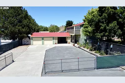 925 East St, Baker City, OR 97814 - Photo 4
