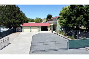 925 East St, Baker City, OR 97814 - Photo 4