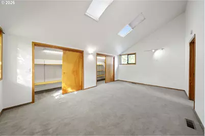 801 Timberline Dr, Lake Oswego, OR 97034 - Photo 32