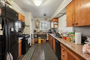 501 SE 157th Ave, Portland, OR 97233 - Photo 6