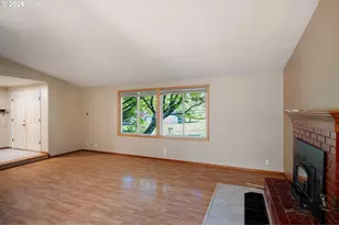 2090 Hawkins Ln, Eugene, OR 97405 - Photo 12