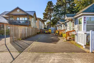950 S Edgewood St, Seaside, OR 97138 - Photo 2