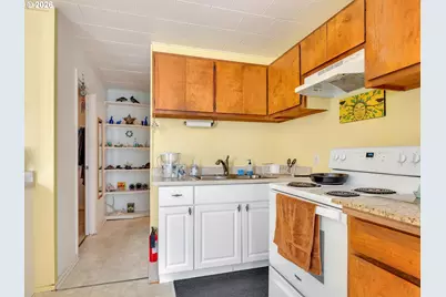 950 S Edgewood St, Seaside, OR 97138 - Photo 6