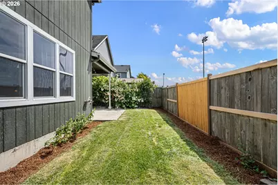 1876 Heath Dr, Eugene, OR 97402 - Photo 38
