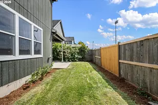 1876 Heath Dr, Eugene, OR 97402 - Photo 38