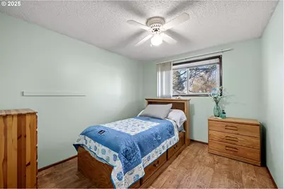 1925 Harvard Dr, Eugene, OR 97405 - Photo 18