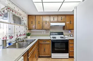 1925 Harvard Dr, Eugene, OR 97405 - Photo 14