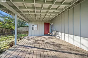 1925 Harvard Dr, Eugene, OR 97405 - Photo 36