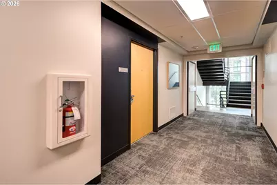 701 Columbia St #311, Vancouver, WA 98660 - Photo 2