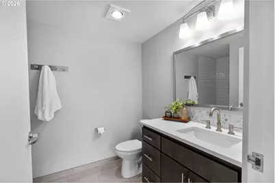 701 Columbia St #311, Vancouver, WA 98660 - Photo 18