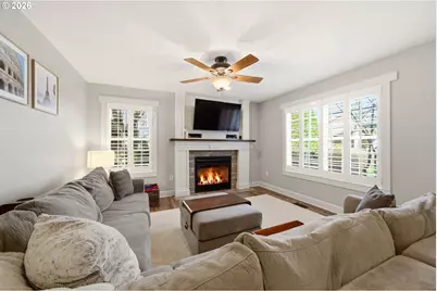 594 E 5th St, La Center, WA 98629 - Photo 10