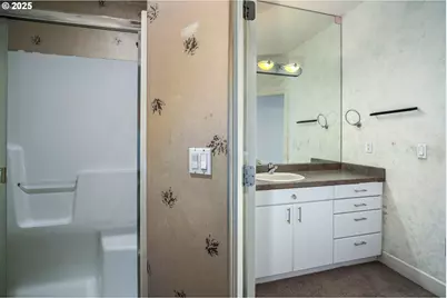 7002 Rainbow Dr, Salem, OR 97306 - Photo 24