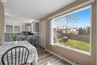 602 Burcham St, Kelso, WA 98626 - Photo 16