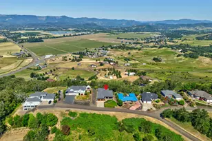 2960 NW Stacie Ct, Roseburg, OR 97471 - Photo 48
