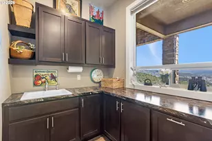 2960 NW Stacie Ct, Roseburg, OR 97471 - Photo 40