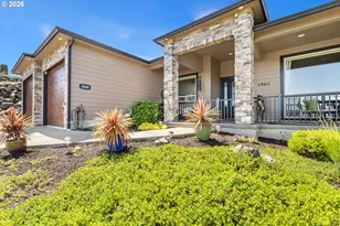 2960 NW Stacie Ct, Roseburg, OR 97471 - Photo 4