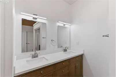 94475 Golf Course Ln, North Bend, OR 97459 - Photo 38