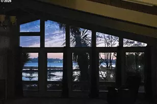 94475 Golf Course Ln, North Bend, OR 97459 - Photo 22