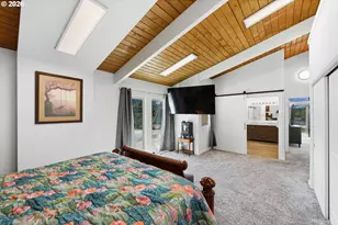 94475 Golf Course Ln, North Bend, OR 97459 - Photo 24