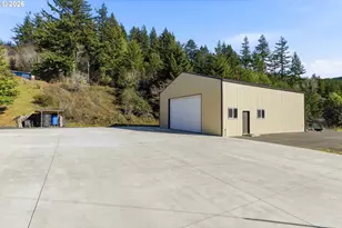 94475 Golf Course Ln, North Bend, OR 97459 - Photo 6