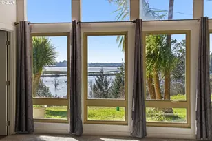 94475 Golf Course Ln, North Bend, OR 97459 - Photo 30