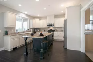 140 Nordstrom Ln, Kelso, WA 98626 - Photo 12