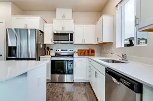 3398 SE 36th St, Gresham, OR 97080 - Photo 4