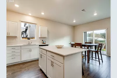 3398 SE 36th St, Gresham, OR 97080 - Photo 6