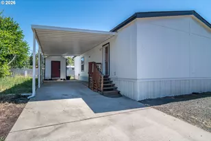 105 NW Stephanie Ct, Winston, OR 97496 - Photo 28