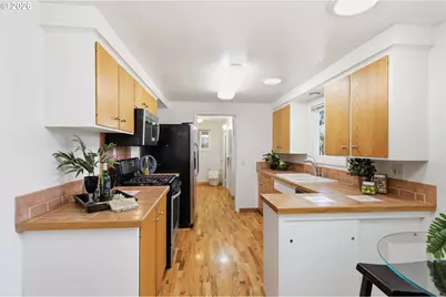 1090 Corydon St, Eugene, OR 97401 - Photo 14