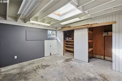 1090 Corydon St, Eugene, OR 97401 - Photo 38