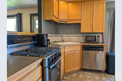 2802 N Spruce St, La Grande, OR 97850 - Photo 6