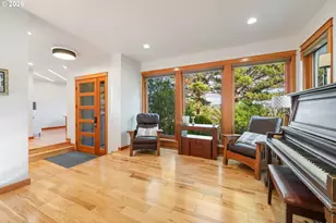 2024 Cedar Ct, North Bend, OR 97459 - Photo 10