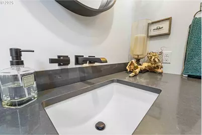 2024 Cedar Ct, North Bend, OR 97459 - Photo 44