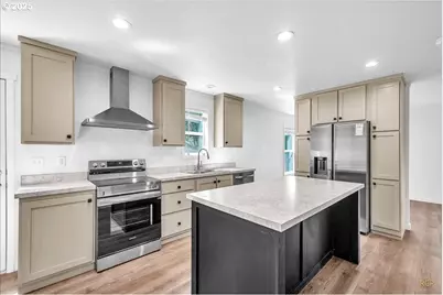 144 S 6th St, Saint Helens, OR 97051 - Photo 6