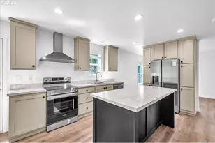 144 S 6th St, Saint Helens, OR 97051 - Photo 6