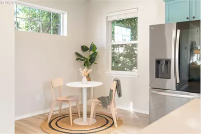 8062 SW 33rd Pl, Portland, OR 97219 - Photo 12