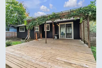 218 NW Ash St, McMinnville, OR 97128 - Photo 36