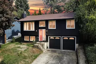 218 NW Ash St, McMinnville, OR 97128 - Photo 2