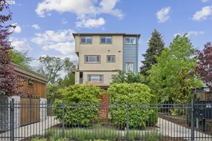 5321 NE Irving St, Portland, OR 97213 - Photo 2