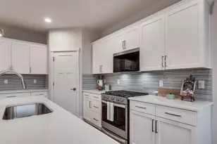 13909 SW 174th Ave, Tigard, OR 97140 - Photo 12