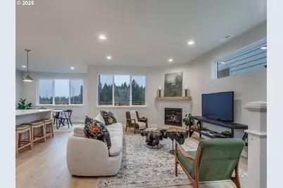13909 SW 174th Ave, Tigard, OR 97140 - Photo 6