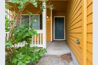 5204 SW 201st Ave, Beaverton, OR 97078 - Photo 2