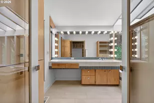 1305 SW Upland Dr, Portland, OR 97221 - Photo 18