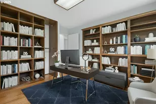 1305 SW Upland Dr, Portland, OR 97221 - Photo 14