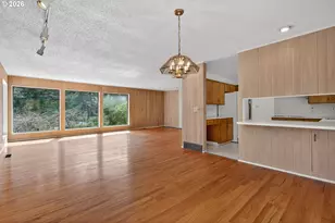 1305 SW Upland Dr, Portland, OR 97221 - Photo 8