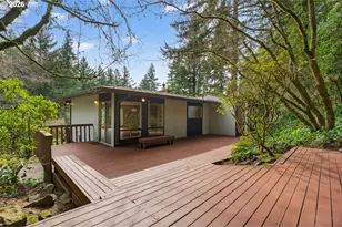 1305 SW Upland Dr, Portland, OR 97221 - Photo 38