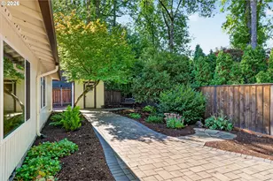 6955 SW Larkspur Pl, Beaverton, OR 97008 - Photo 24