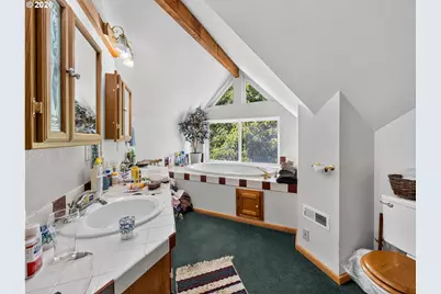 4384 NE Crooked Finger Rd, Scotts Mills, OR 97375 - Photo 22